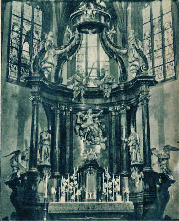 Der Hochaltar vor der Zerstörung